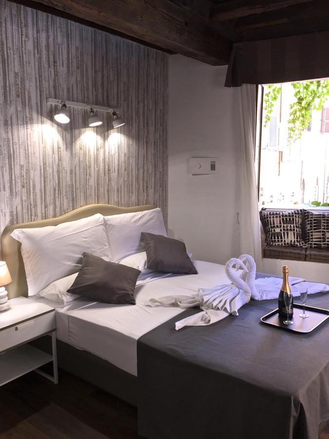 Do-Do Navona Suites Roma Camera foto